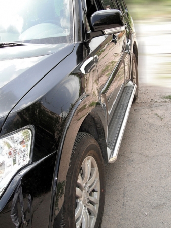 Mitsubishi Pajero 4 2012-2014г.в.-Обвод штатного порога d-53